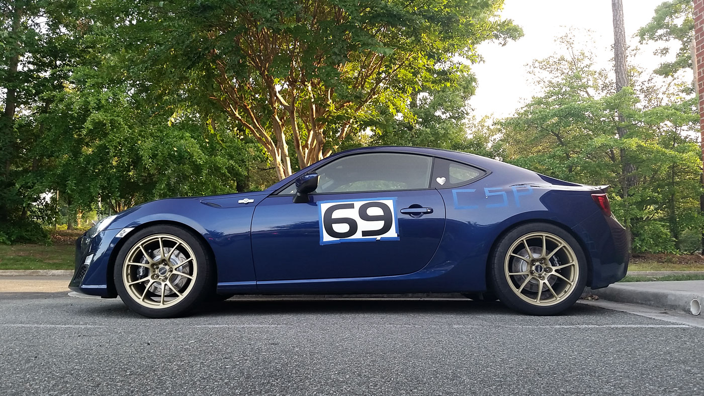 9.5 inch wide wheels means I got bumped from STX to CSP in SCCA class rulings. 69 wouldn't have necessarily been my first choice, but this set of magnetic numbers was virtually free to me.